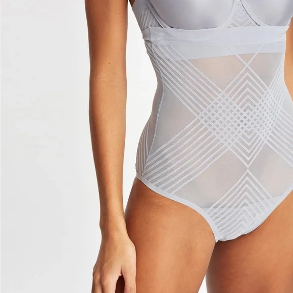 High waisted briefs size S - Picture 3 of 6